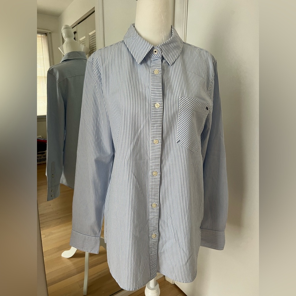 Vineyard Vines Blue and White Striped Shirt